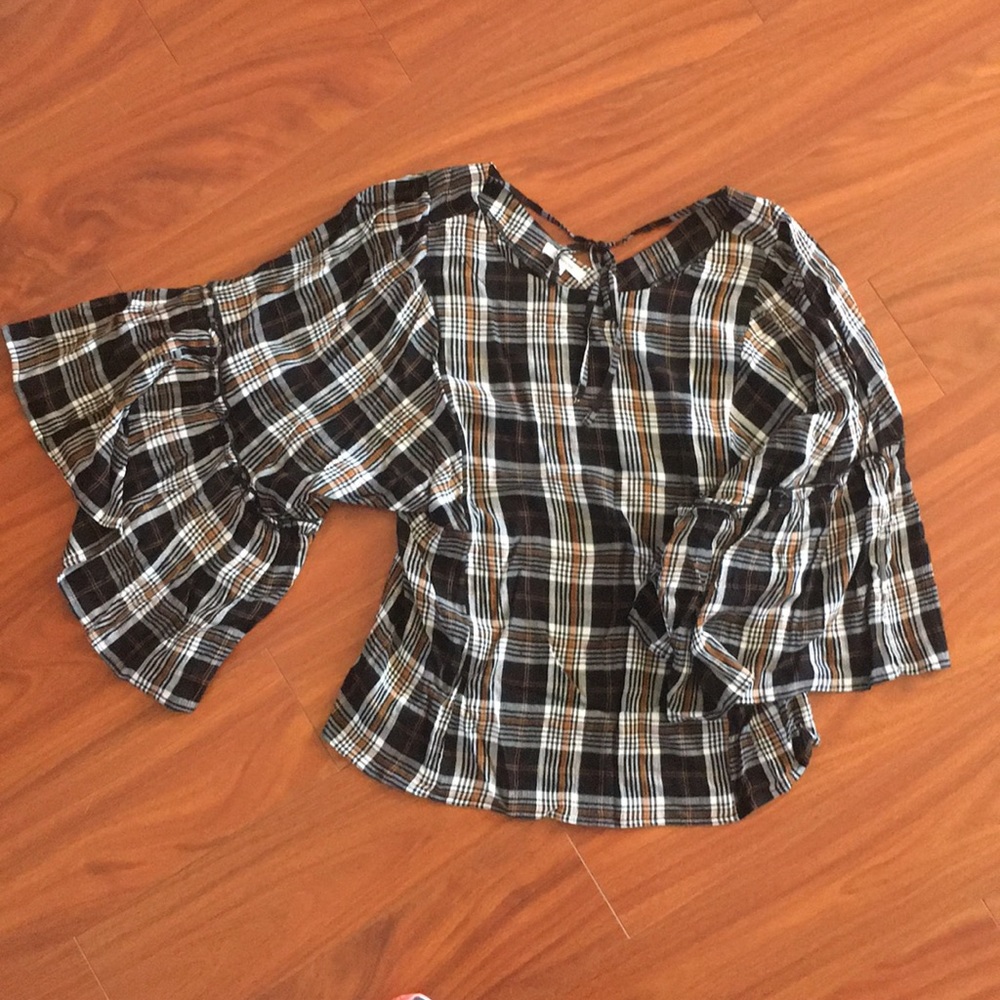 Bell sleeve plaid shirt